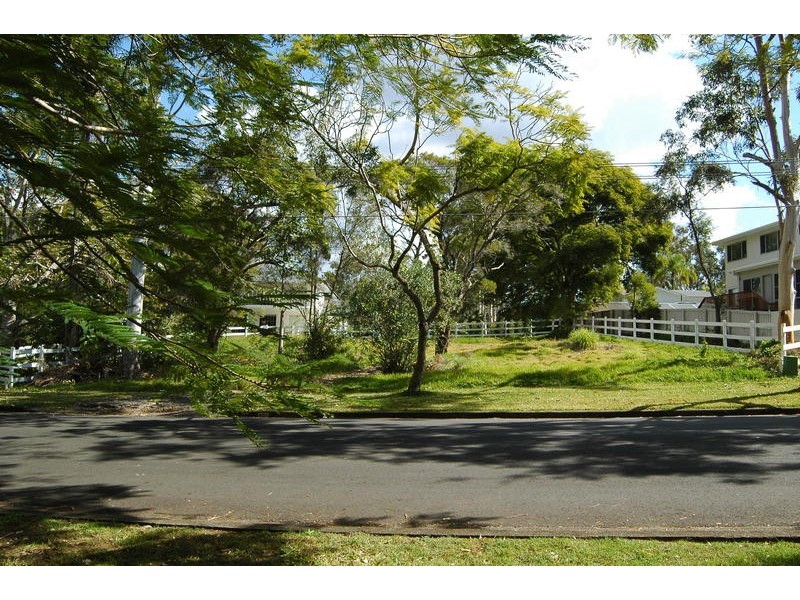 42A Scenic Road, Kenmore QLD 4069