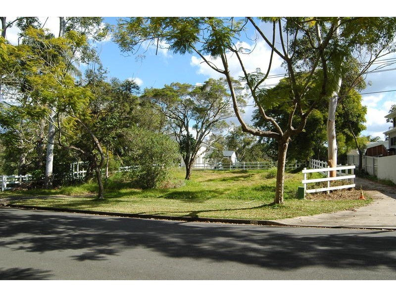 42A Scenic Road, Kenmore QLD 4069