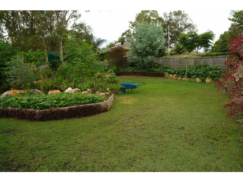 22A Pioneer Cresent, Bellbowrie QLD 4070