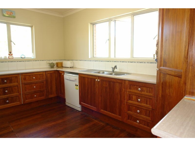 63 Greentrees Avenue, Kenmore Hills QLD 4069