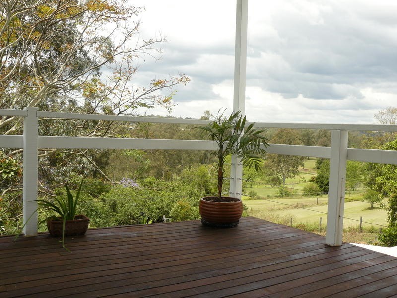 41 Stratford Street, Moggill QLD 4070