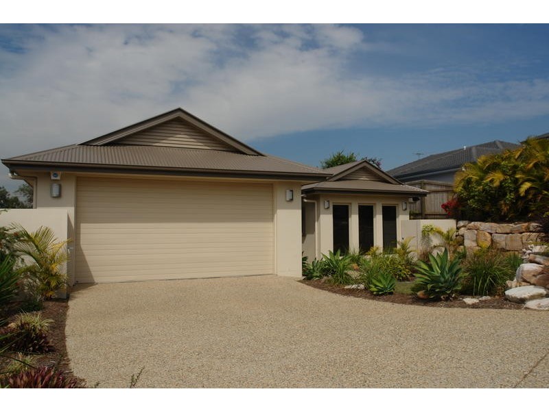 15 Grange Place, Bellbowrie QLD 4070