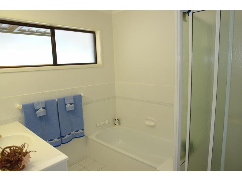 72 Sugars Road, Anstead QLD 4070