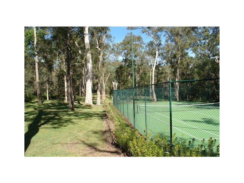 72 Sugars Road, Anstead QLD 4070