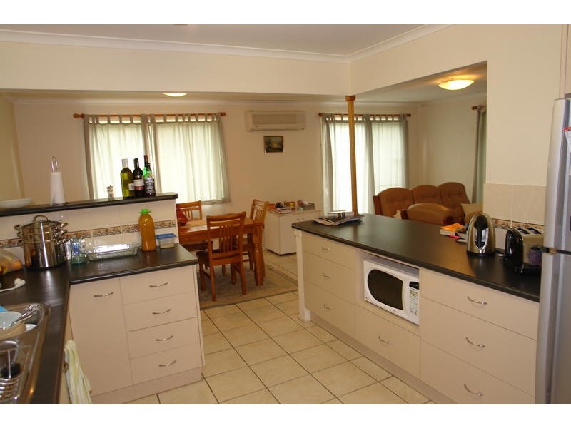 37 Chapel Hill Road, Chapel Hill QLD 4069