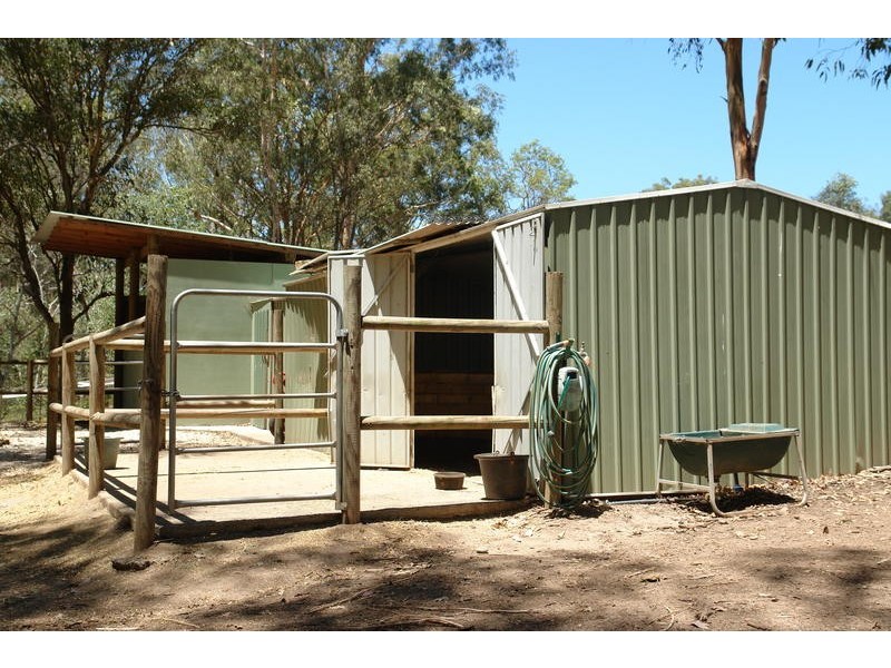 230B Sugars Road, Anstead QLD 4070