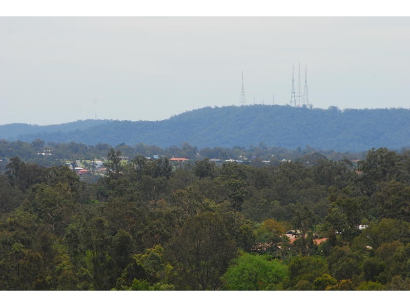 15 Grange Place, Bellbowrie QLD 4070