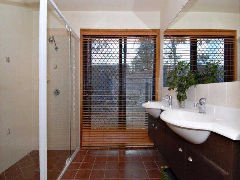 10 238 Sugars Road, Anstead QLD 4070