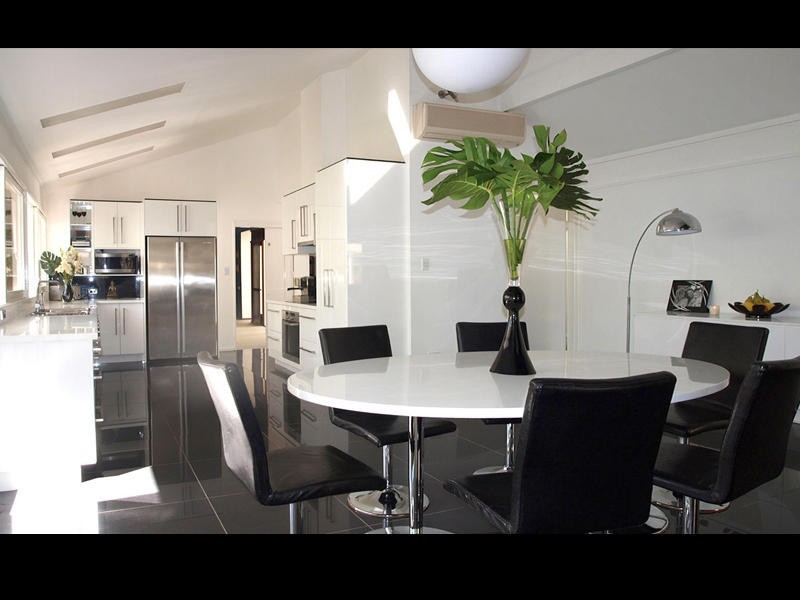 25 Avonmore Street, Moggill QLD 4070