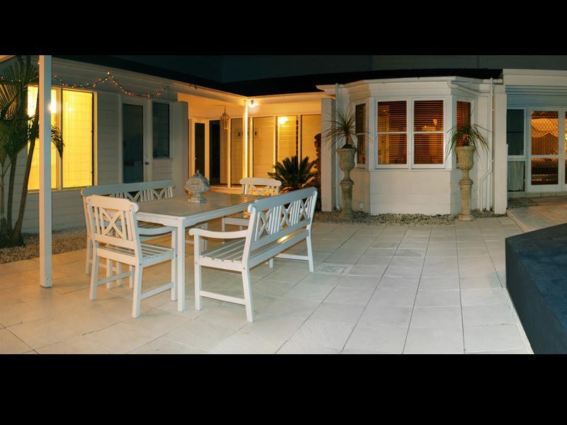 25 Avonmore Street, Moggill QLD 4070