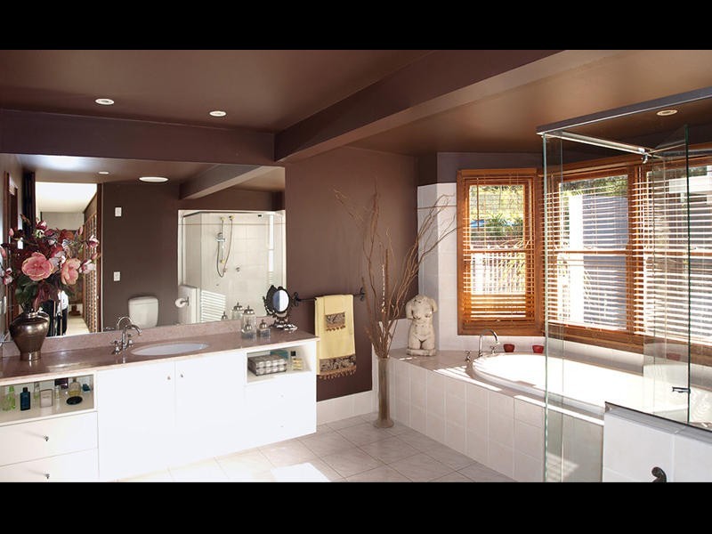 25 Avonmore Street, Moggill QLD 4070