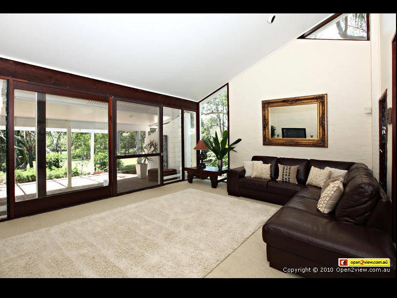 25 Avonmore Street, Moggill QLD 4070