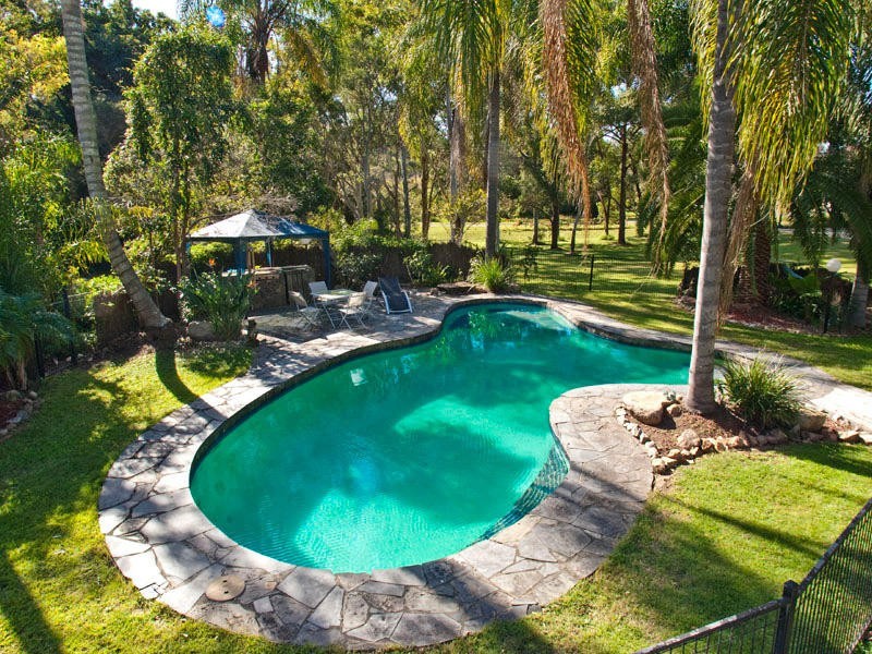 25 Avonmore Street, Moggill QLD 4070