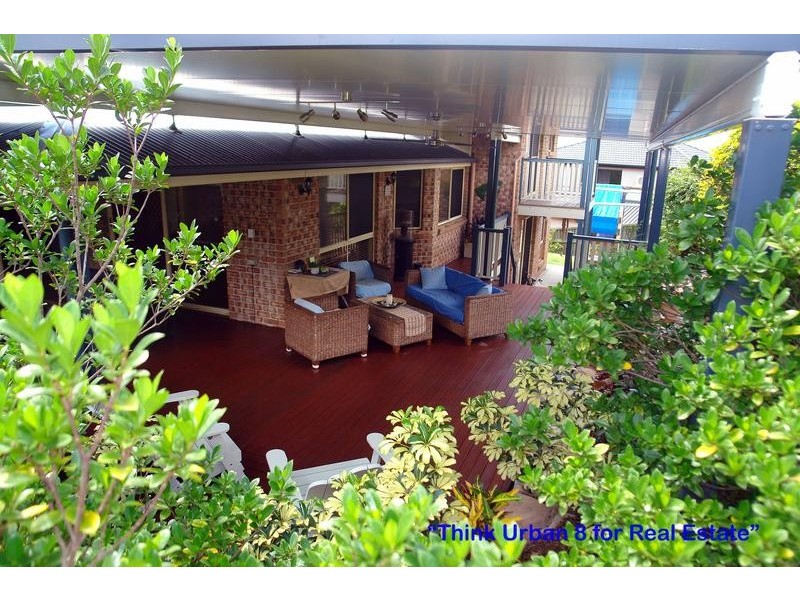 66 Gibson Cres, Bellbowrie QLD 4070