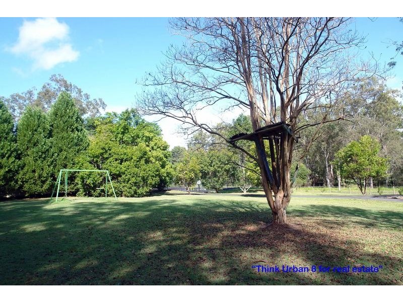 303 Pinjarra Road, Pinjarra Hills QLD 4069