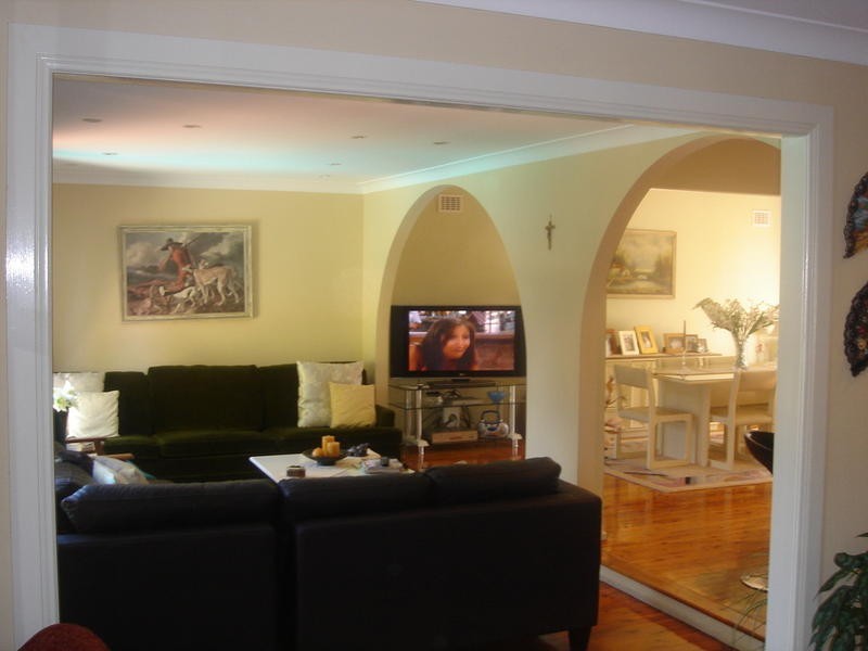 6 Berwin Place, Baulkham Hills NSW 2153