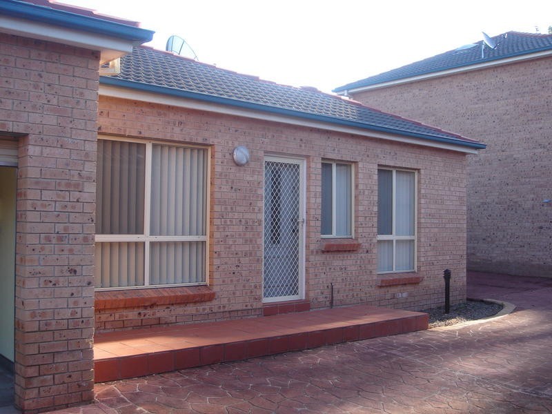 2/ 3-5 Irving St, Parramatta NSW 2150