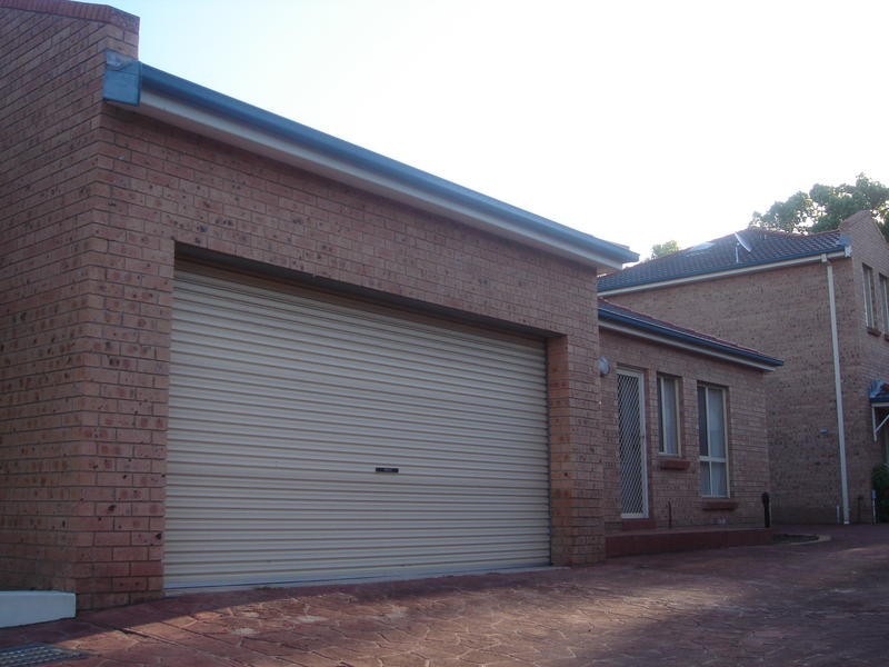 2/ 3-5 Irving St, Parramatta NSW 2150