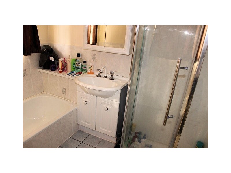 16 Perry Street, Granville QLD 4650