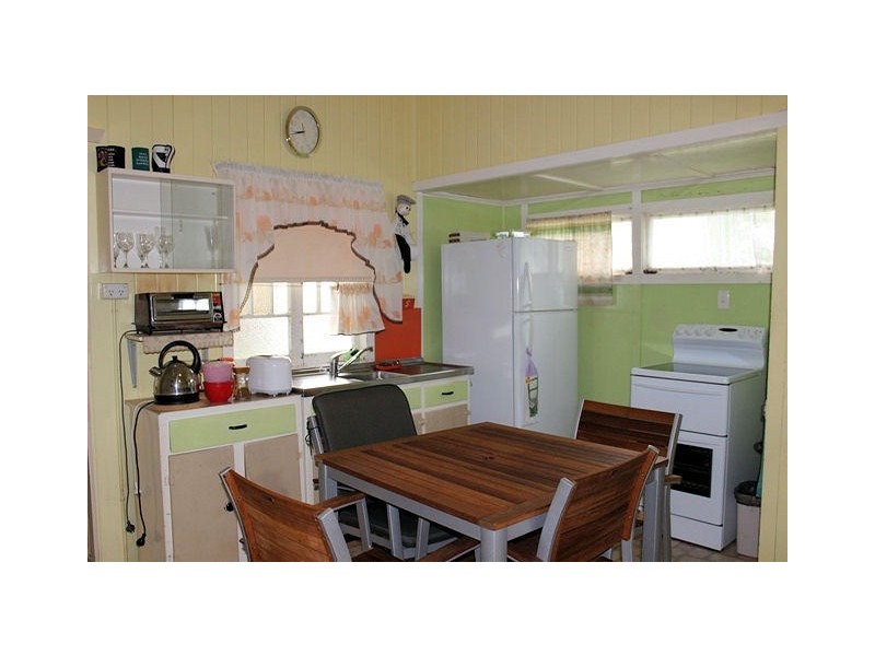 9 Carlson Avenue, Maryborough QLD 4650