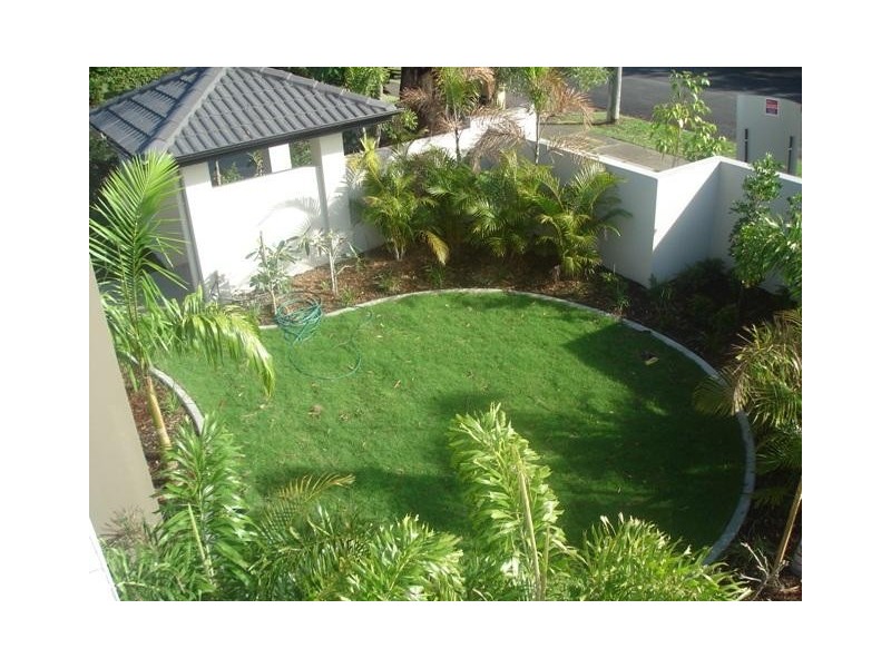 4 131 Muir Street, Labrador QLD 4215