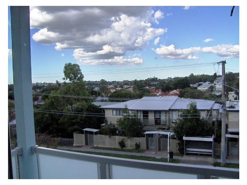 1 41 to 45 Wickham  Street, Morningside QLD 4170