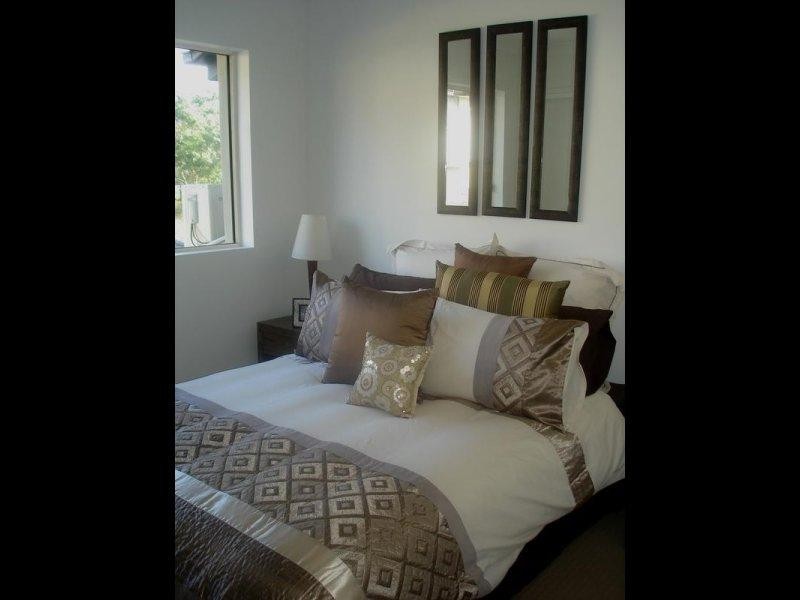 4 131 Muir St, Labrador QLD 4215