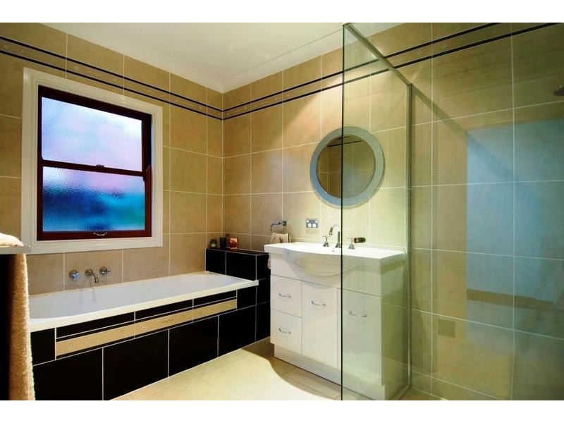 260 Webster Road, Stafford QLD 4053