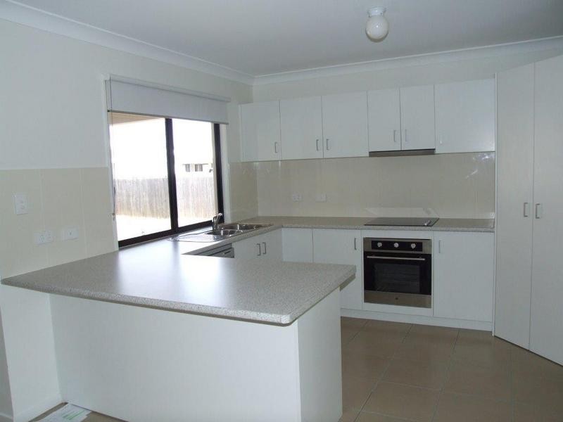 14 Keys Place, Dalby QLD 4405