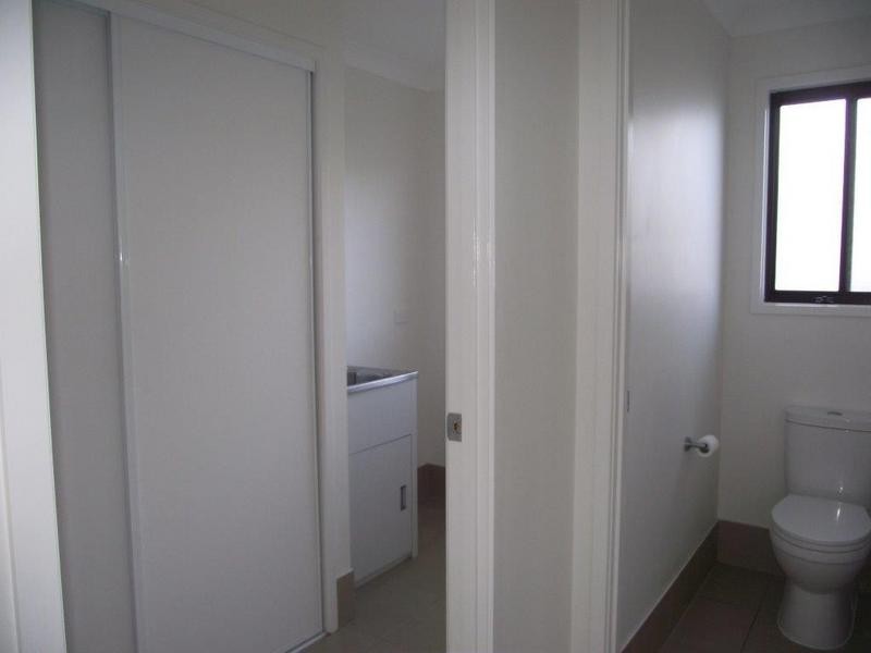 14 Keys Place, Dalby QLD 4405