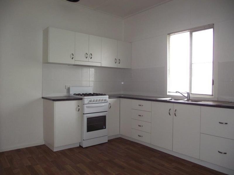 78 Edward Street, Dalby QLD 4405