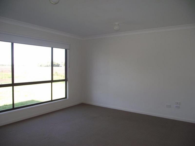 62 Wyley Street, Dalby QLD 4405