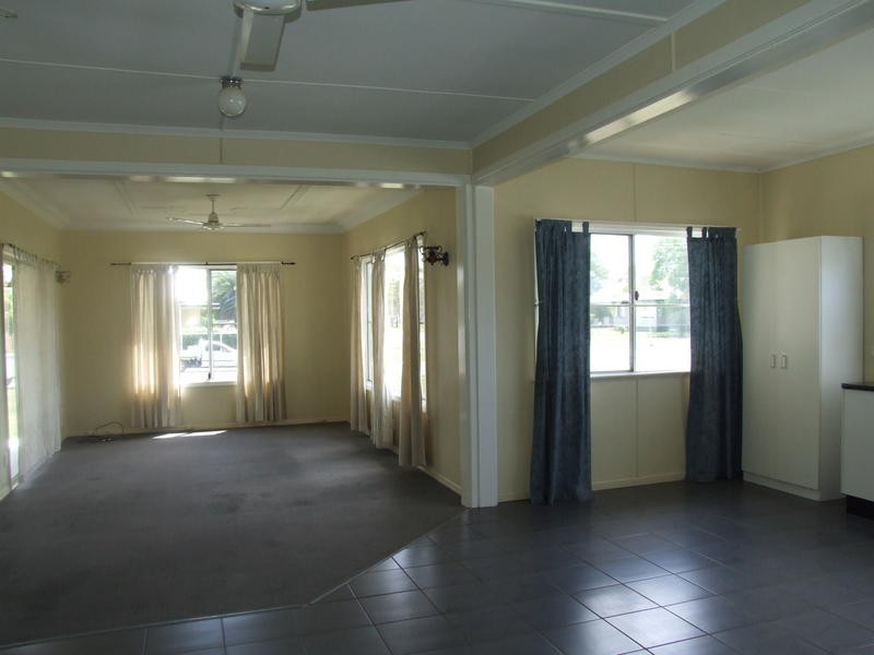 118 Bunya Street, Dalby QLD 4405