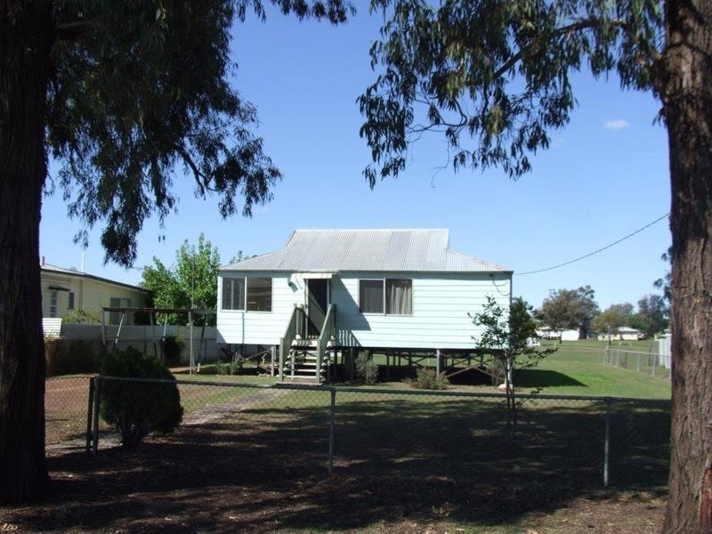 3 Winifred Street, Dalby QLD 4405