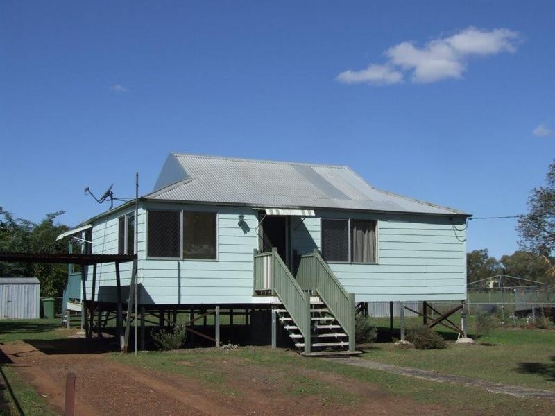 3 Winifred Street, Dalby QLD 4405
