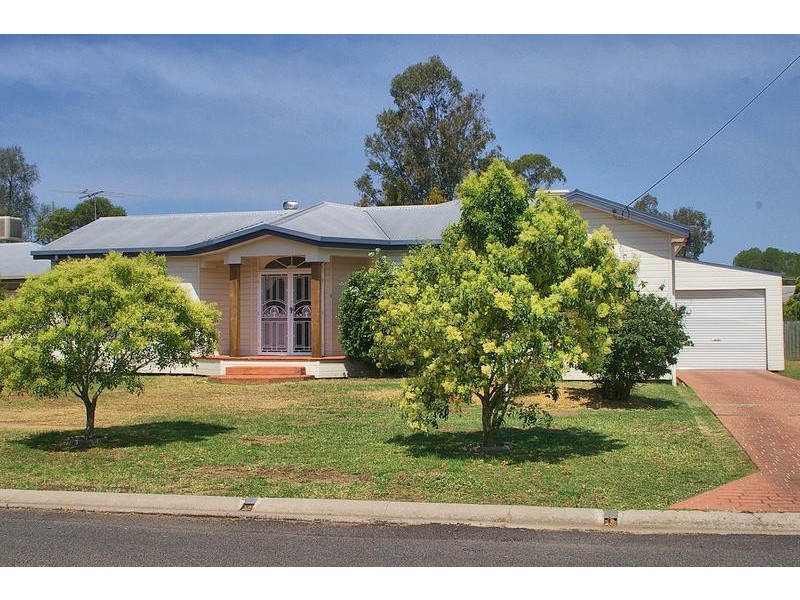 44 Kookaburra Street, Dalby QLD 4405
