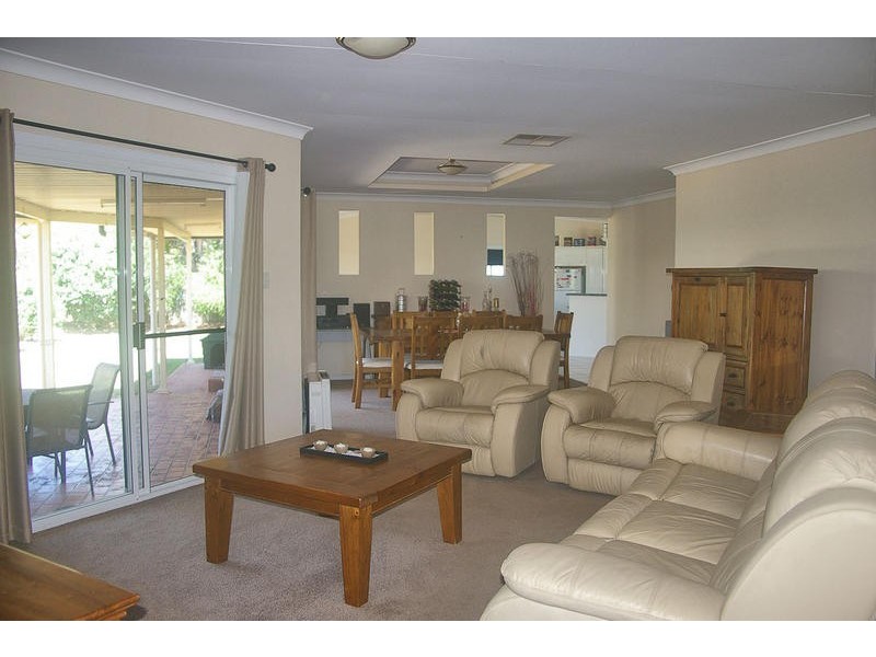 44 Kookaburra Street, Dalby QLD 4405