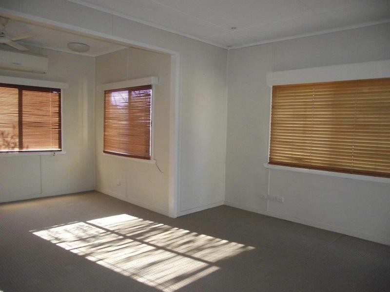10 Morris Street, Dalby QLD 4405