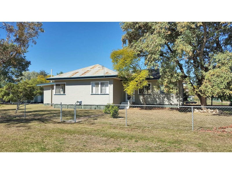 47 Charles Street, Dalby QLD 4405
