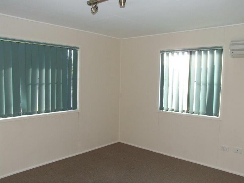 17 Lindsay Street, Dalby QLD 4405