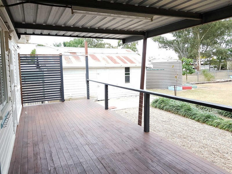 77 Edward Street, Dalby QLD 4405