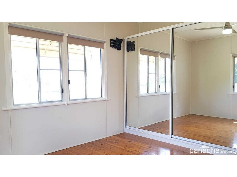 12 Geisel Street, Dalby QLD 4405