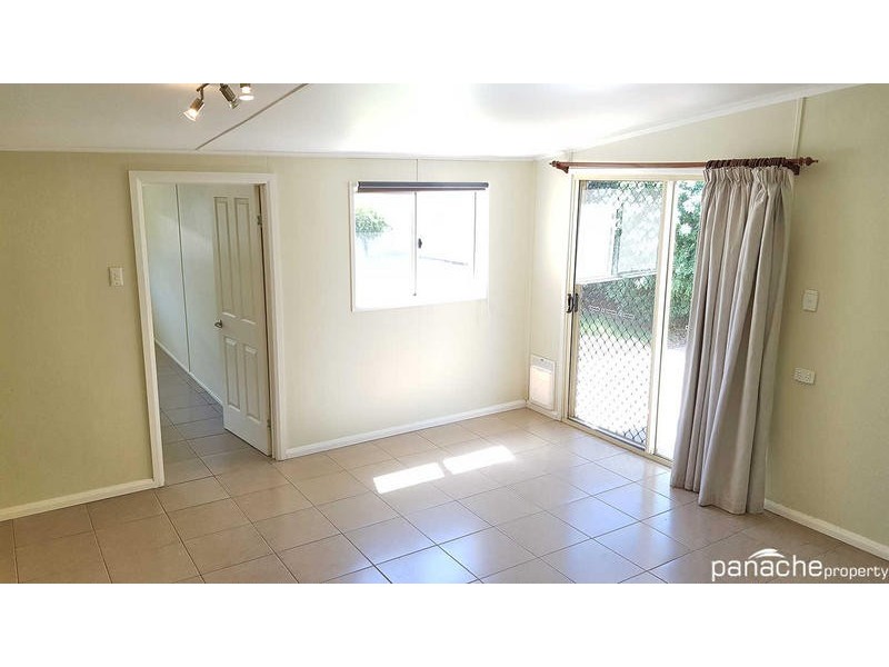 12 Geisel Street, Dalby QLD 4405