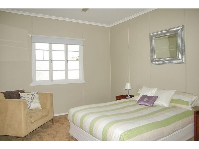 6 Geisel Street, Dalby QLD 4405