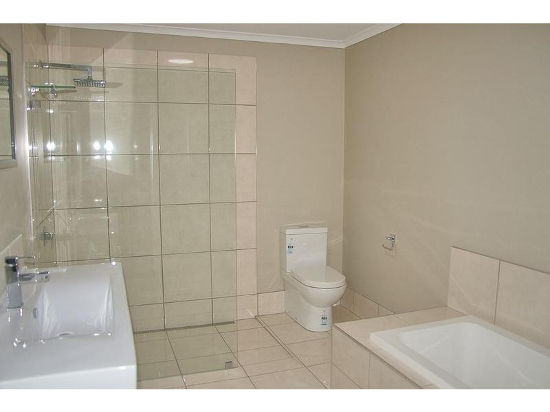 6 Geisel Street, Dalby QLD 4405