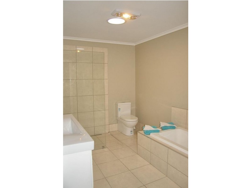 6 Geisel Street, Dalby QLD 4405