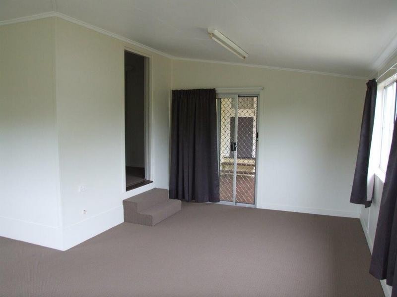 2 Knox Street, Dalby QLD 4405