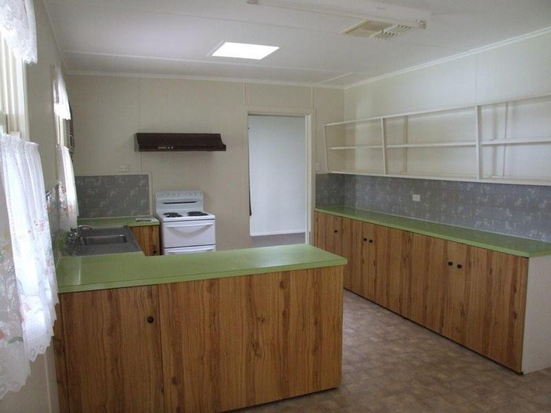 2 Knox Street, Dalby QLD 4405