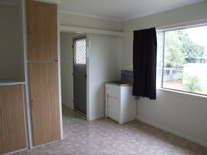 2 Knox Street, Dalby QLD 4405