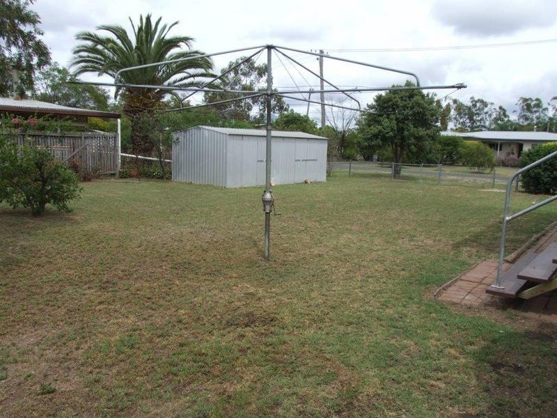 2 Knox Street, Dalby QLD 4405